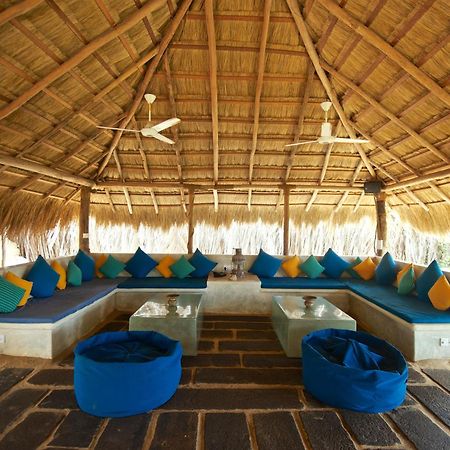 Dolphin Beach Resort Kalpitiya Exterior photo