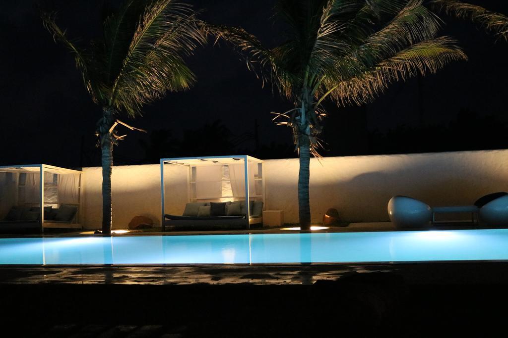 Dolphin Beach Resort Kalpitiya Exterior photo
